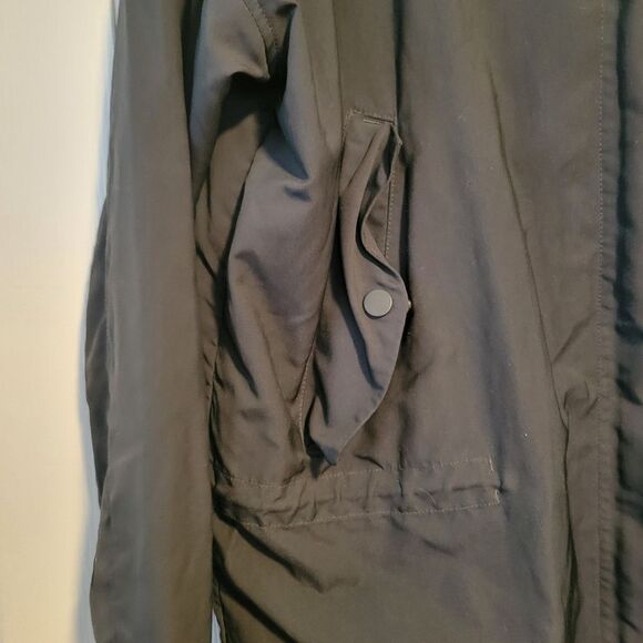 Everlane Black The City Anorak Rain Resistant Jacket Size Small - Picture 6 of 8